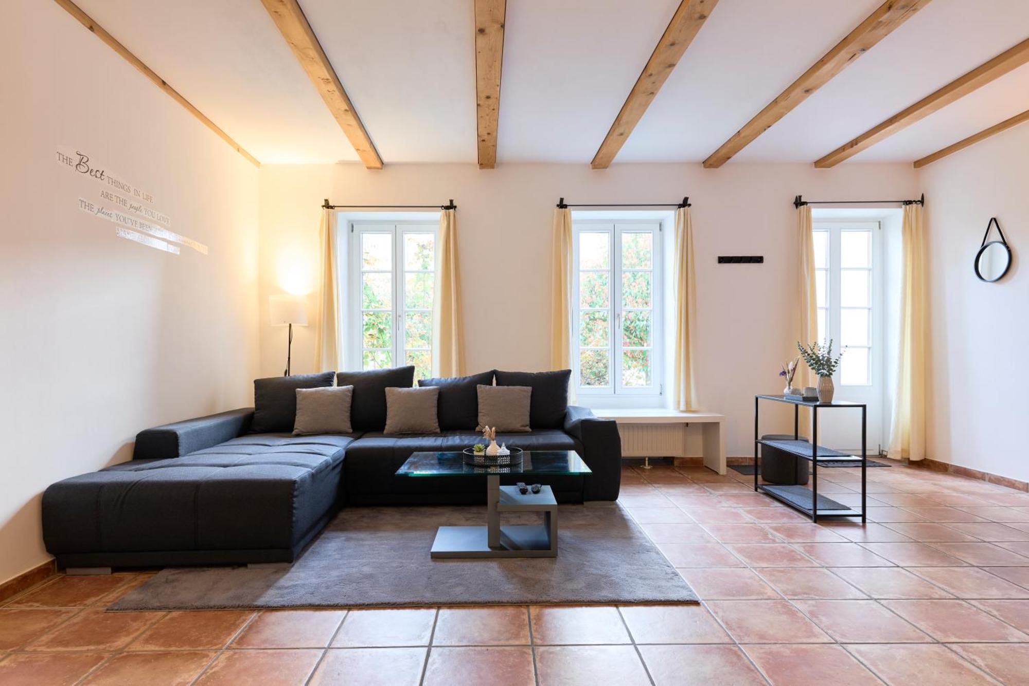 Stilvolle Gartenterrassenwohnung Mitten In Bregenz Exterior foto